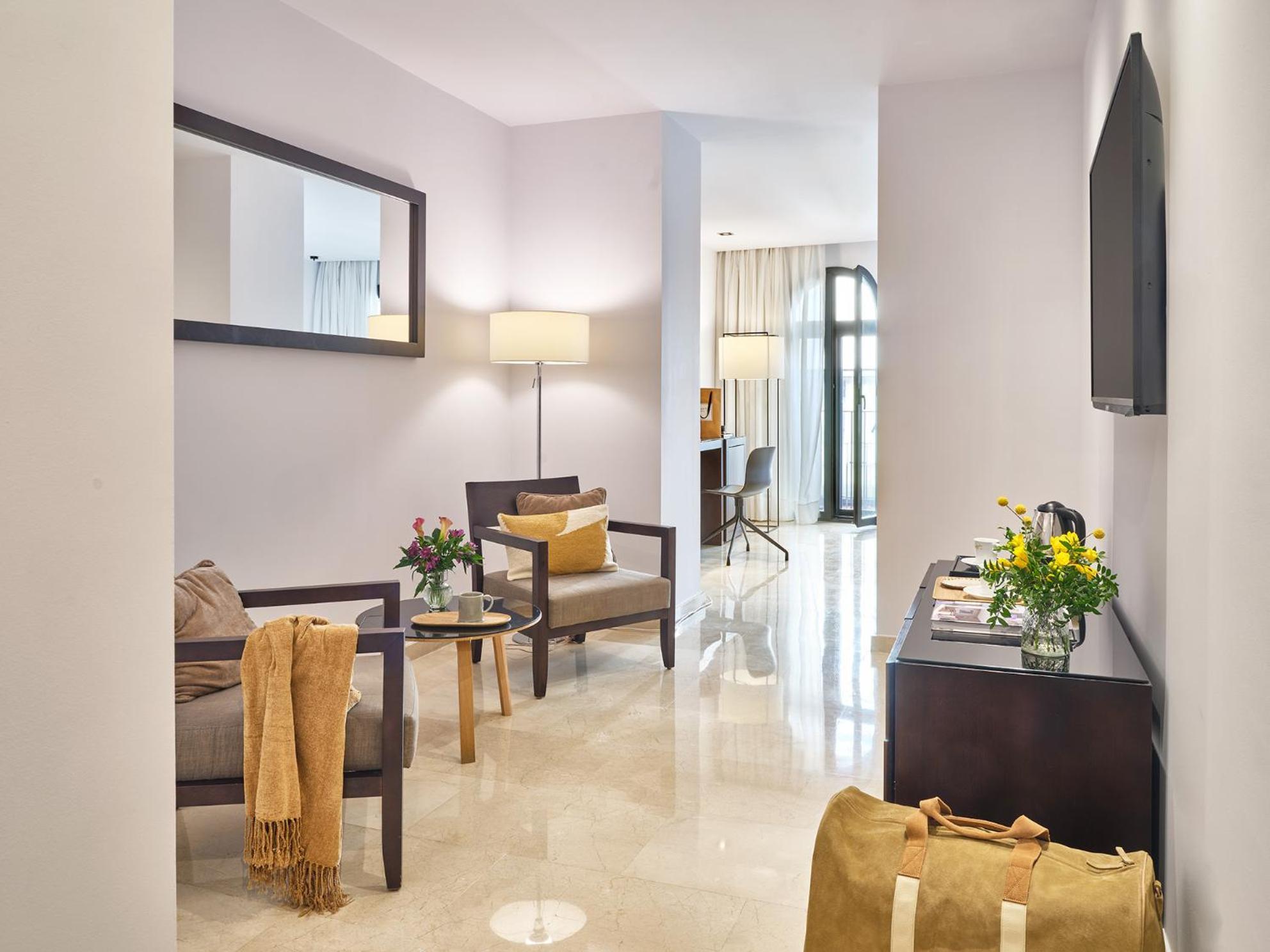 Junior Suite,1618265376:JPEG